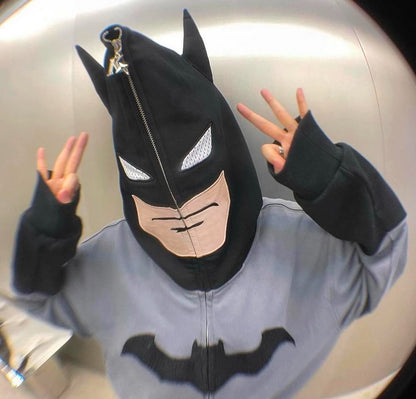 Batman Hoodie ⭐⭐⭐⭐ (4.5/5)