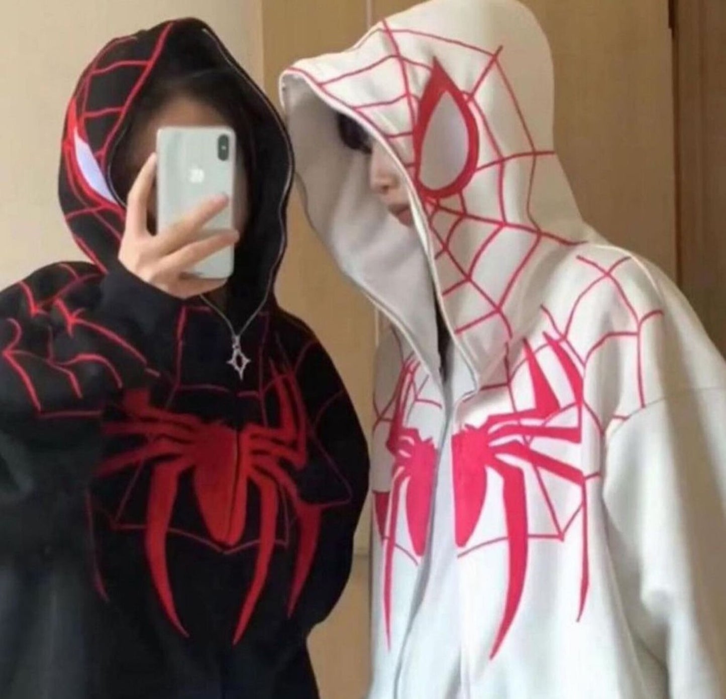 Black Spiderman Hoodie ⭐⭐⭐⭐ (4.5/5)